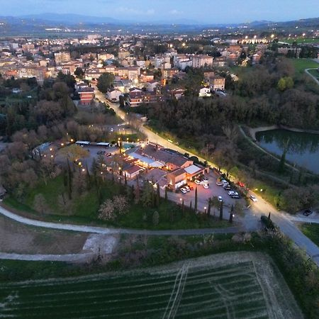 B&B Oasi Villaggio Marsciano Exterior foto